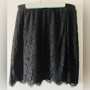 Isaac Mizrahi Live Black Lace skirt size Large.